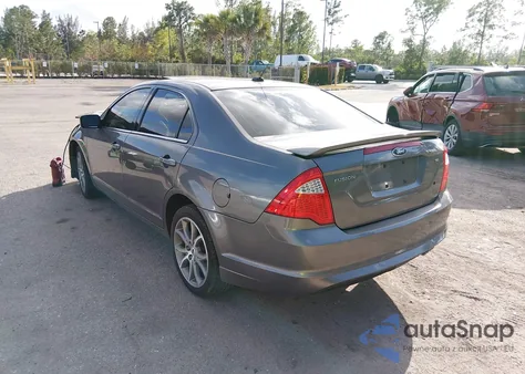 2010 Ford Fusion Se z USA, uszkodzony, nr VIN 3FAHP0HA0AR239423